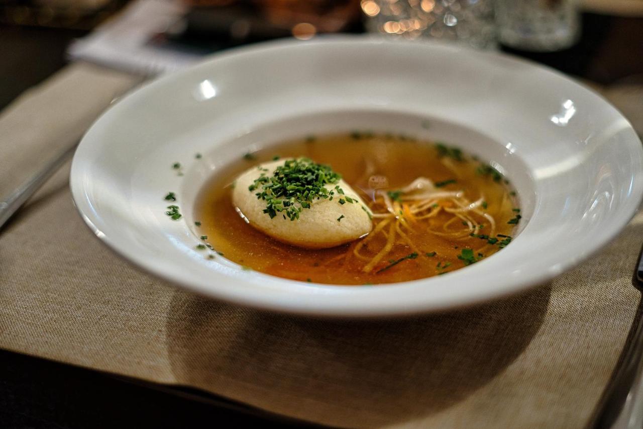 Neuwirt - Boutiquehotel & Wirtshaus บาดวีเกาน์ ภายนอก รูปภาพ
