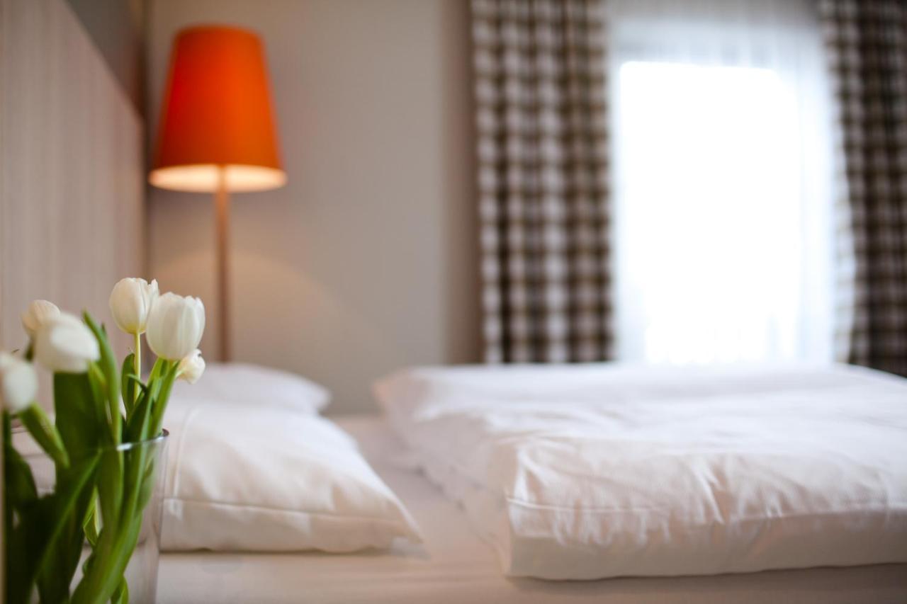 Neuwirt - Boutiquehotel & Wirtshaus บาดวีเกาน์ ห้อง รูปภาพ
